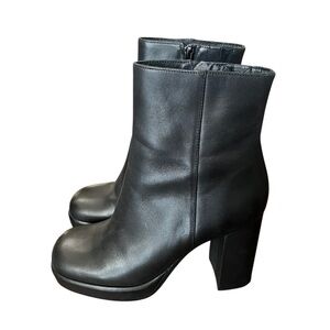 Jeffrey Campbell Black Leather Boots/Booties-NWOT Size 8.5